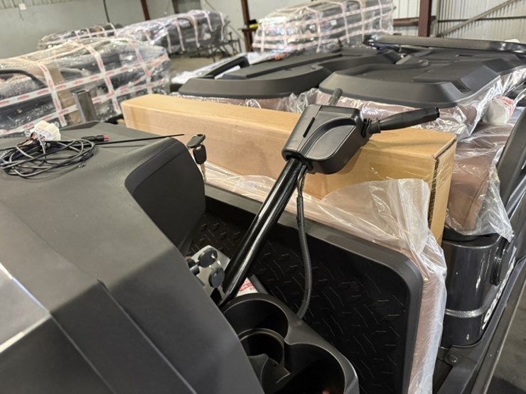 2025-sdlanch-sdlgc80-golf-cart-image-17