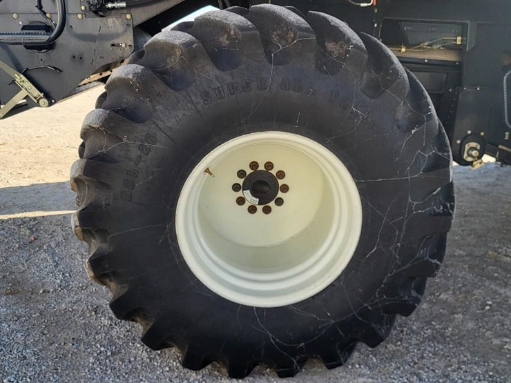 new-holland-cr9040-image-76