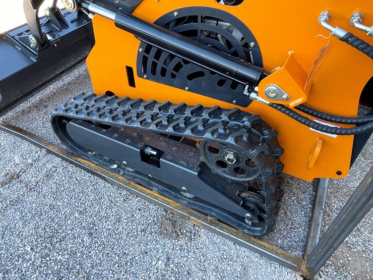 #225-•-mini-skid-steer-loader-image-11