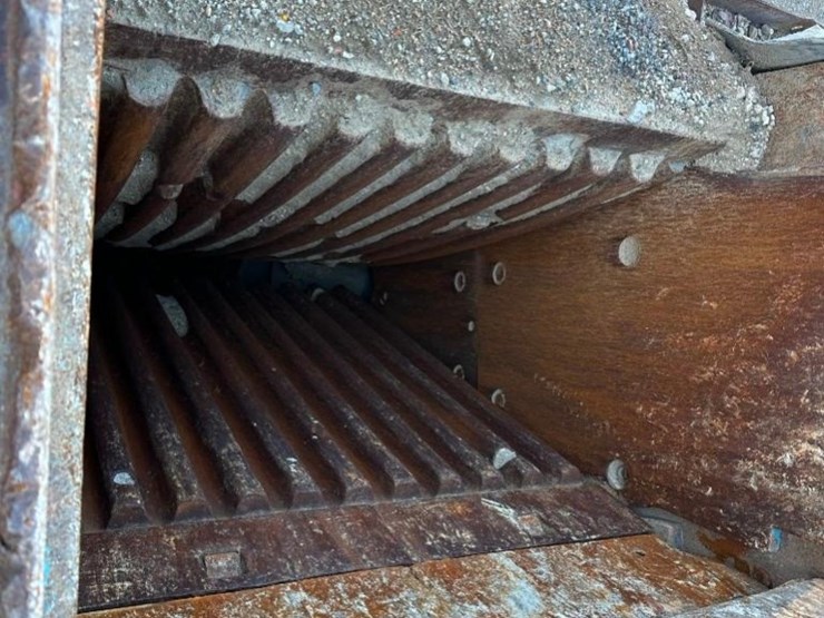 2010-sandvik-qj340-image-24