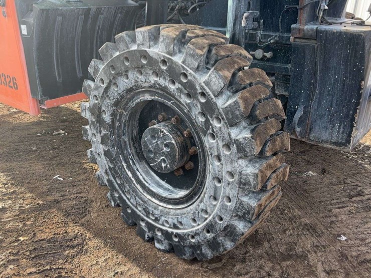 2015-jlg-g10-55a-image-5