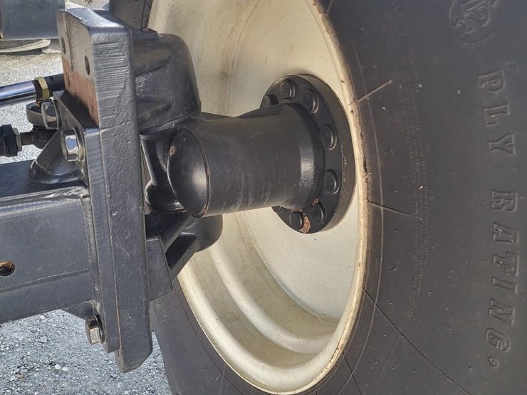 new-holland-cr9040-image-47