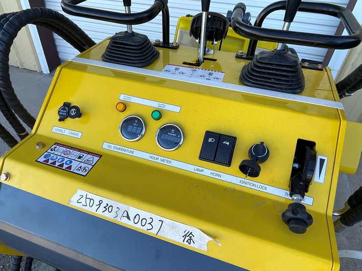 #223-•-mini-skid-steer-loader-image-19