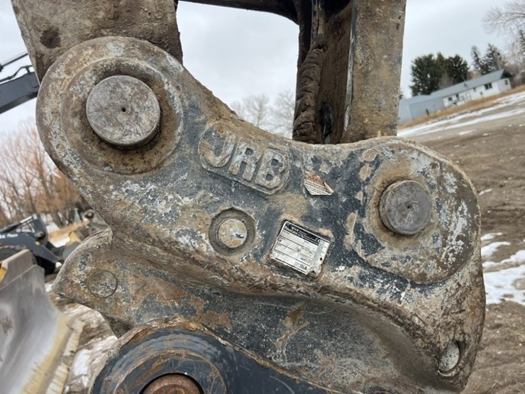 deere-345g-lc-image-18