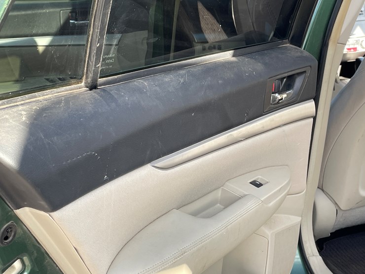 #8-•-2014-subaru-legacy-wagon-(nm-title-in-delay)-image-62