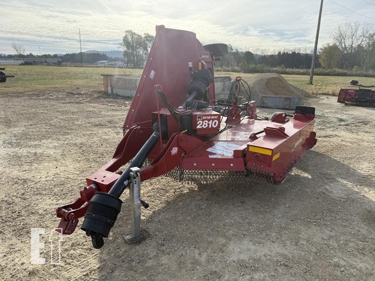 bush-hog-2810-image-1