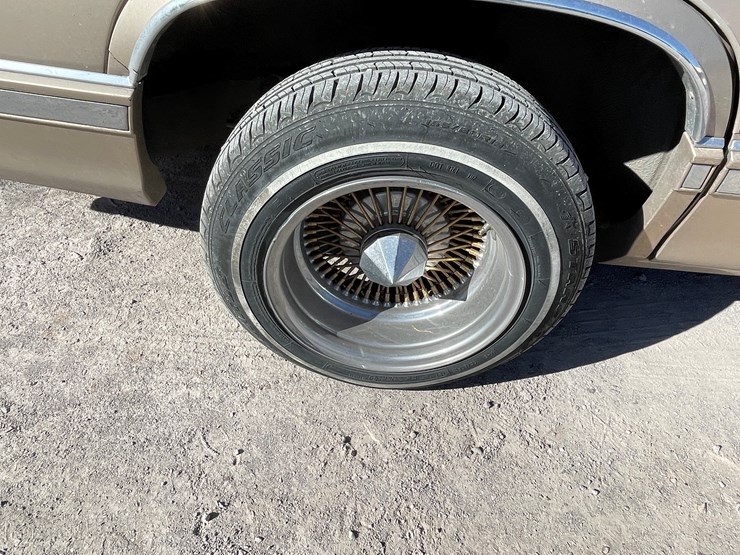 #7-•-cadillac-deville-(nm-title-in-delay)-image-15