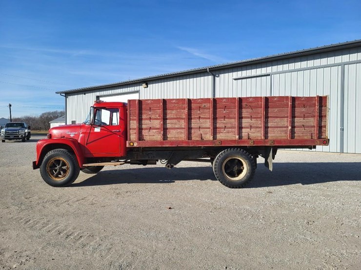 1970-international-loadstar-image-2