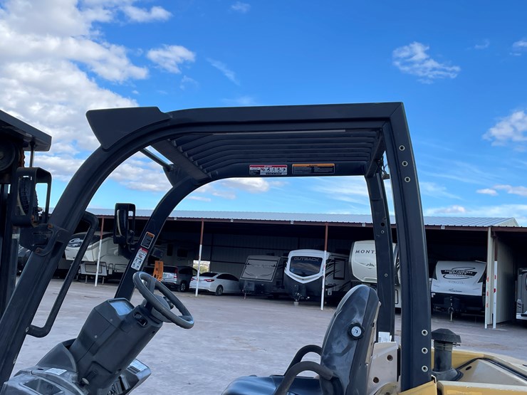 #15-•-2015-cat-forklift-image-20