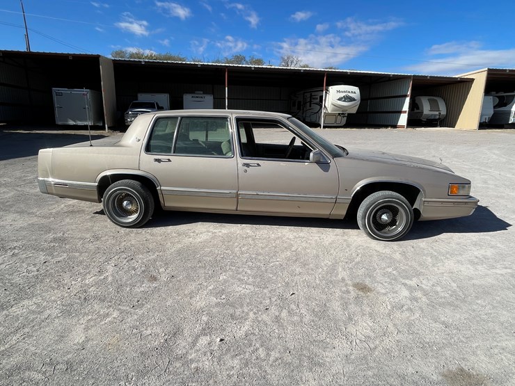 #7-•-cadillac-deville-(nm-title-in-delay)-image-4