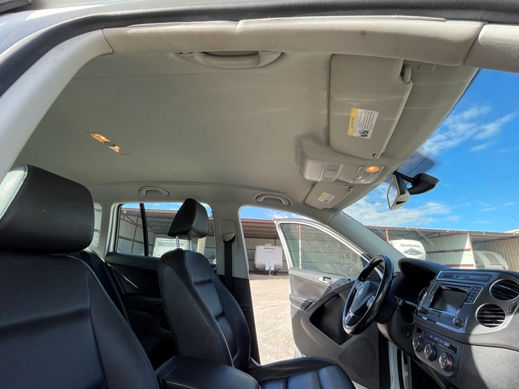 #3-•-volkswagen-tiguan-(nm-title-in-delay)-image-100