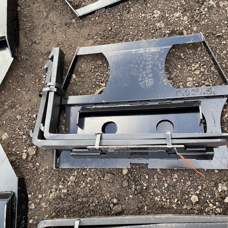 #1216 • Mini Skidsteer Pallet Forks