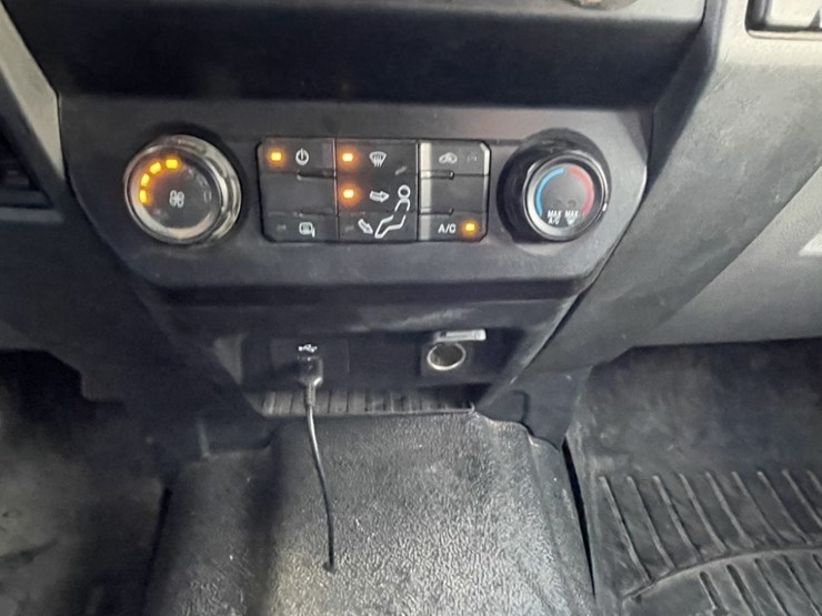 2022-ford-f550-xl-sd-image-26