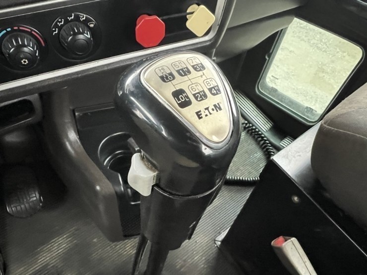 kenworth-t800-image-37