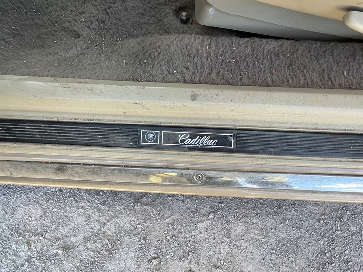 #7-•-cadillac-deville-(nm-title-in-delay)-image-83