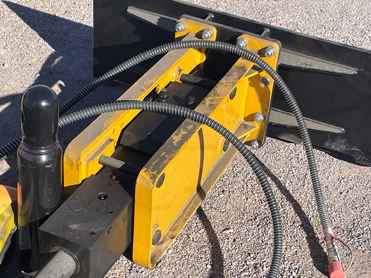 #262-•-skid-steer-concrete-breaker-image-14