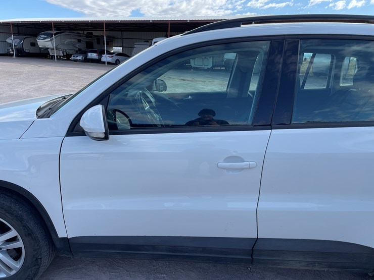 #3-•-volkswagen-tiguan-(nm-title-in-delay)-image-17