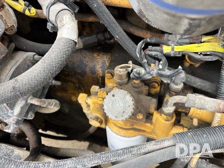 1999-peterbilt-379-image-78