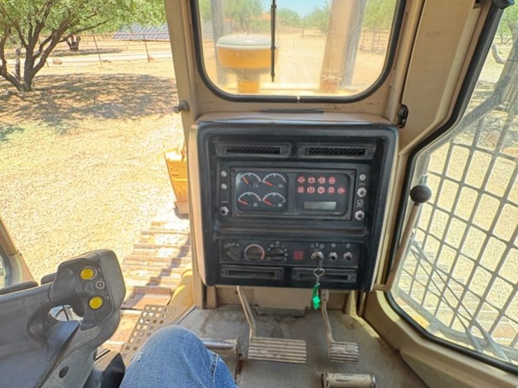 2022-caterpillar-307.5-image-6