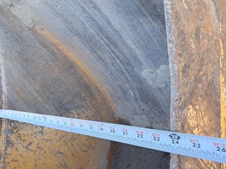 2022-deere-410l-image-43