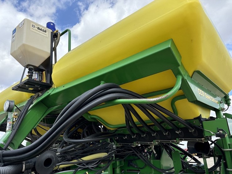 john-deere-1770nt-image-57