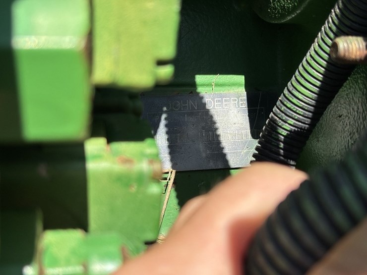 john-deere-8410t-image-58