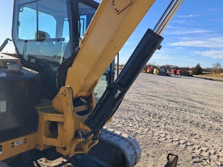 caterpillar-306-cr-image-32