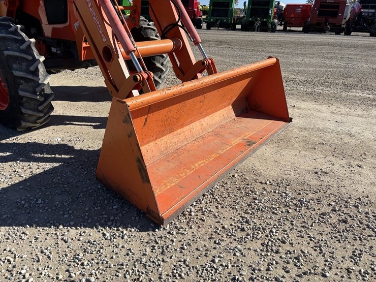 kubota-m135gx-image-8