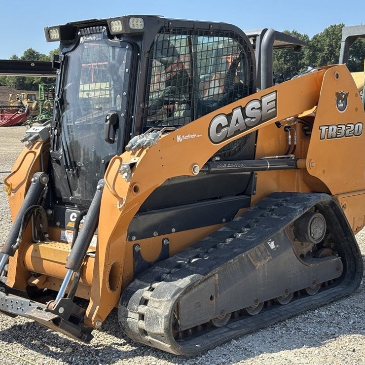 CASE TR320