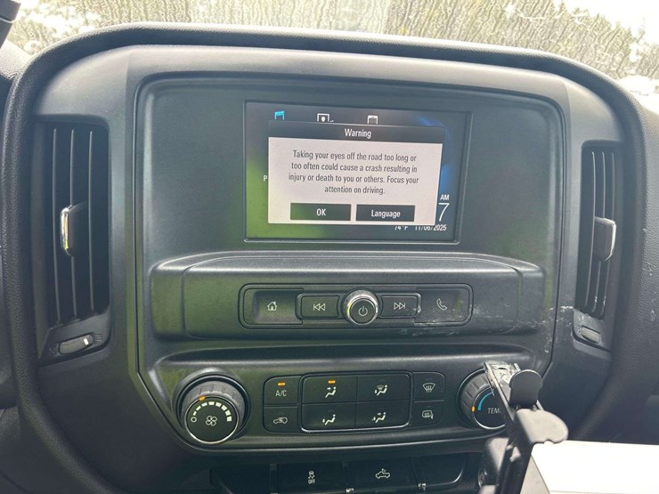 2017-chevrolet-silverado-1500-image-17