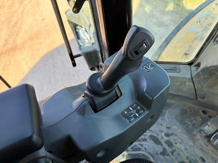 2018-caterpillar-980m-image-17