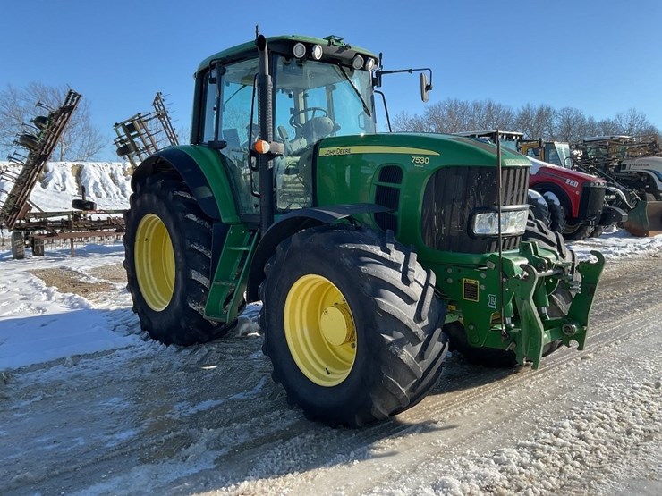 john-deere-7530-premium-image-3