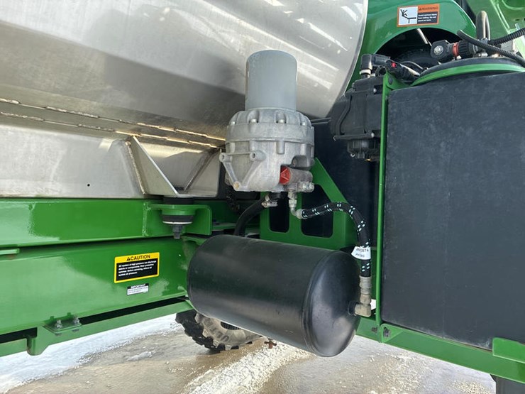 john-deere-r4038-image-25