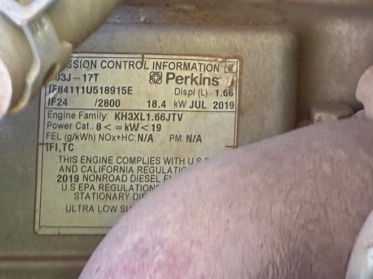 2019-asv-rt25-skid-steer-track-loader-image-12