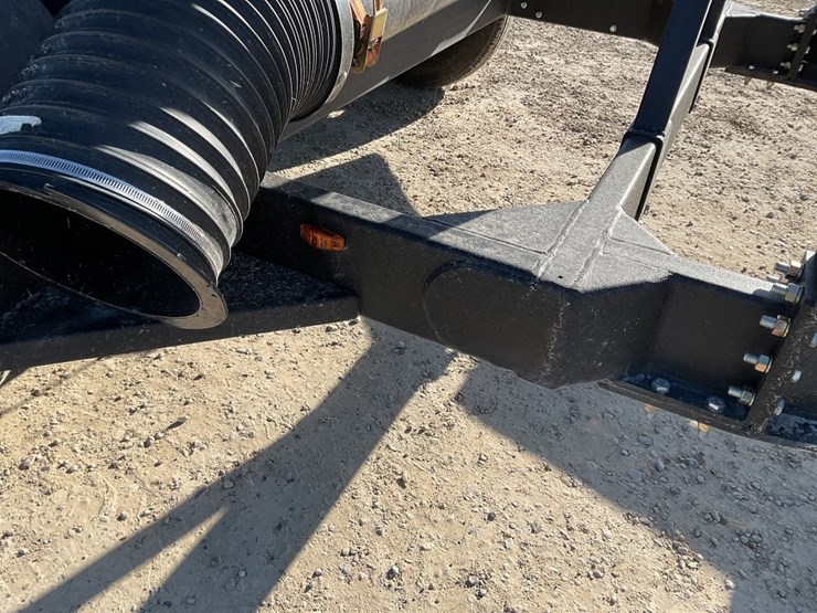 2024-meridian-375rt-image-15