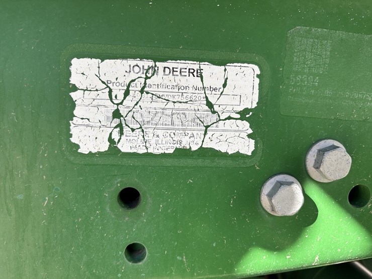 john-deere-6125m-image-48