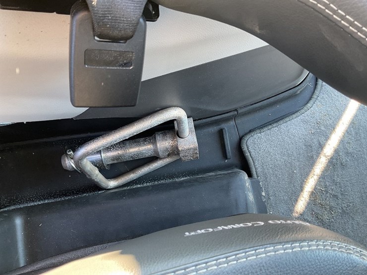 new-holland-t8.435-image-49