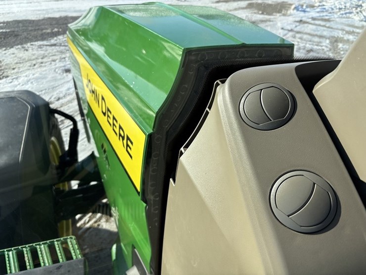 john-deere-8r-410-image-45