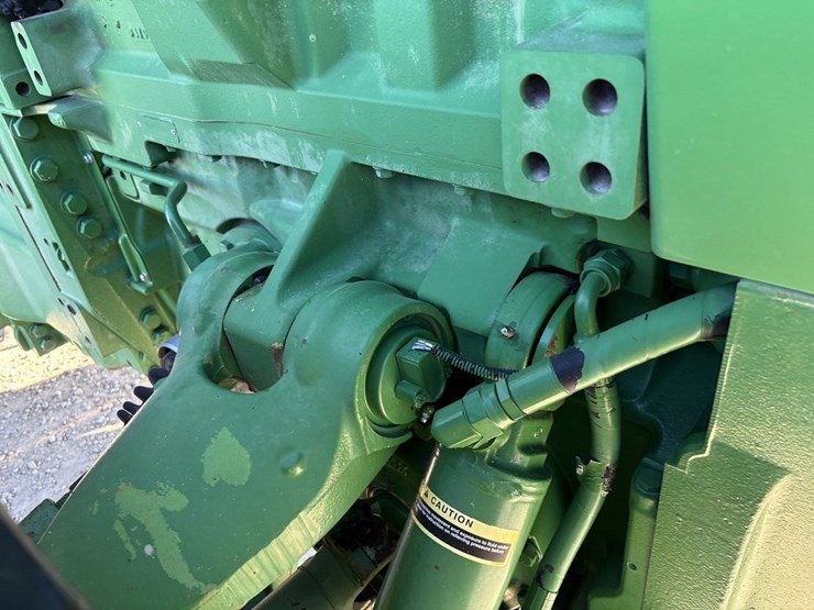 john-deere-8330-image-13