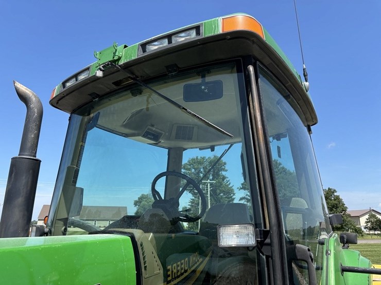 john-deere-8410t-image-48