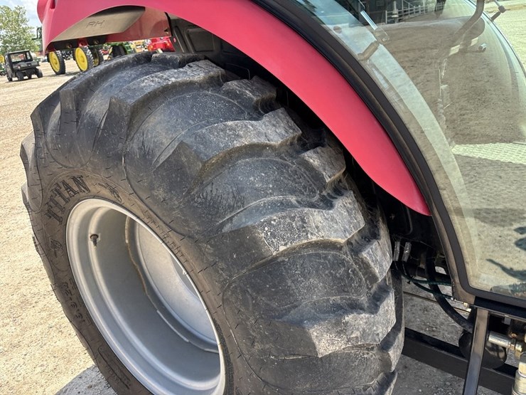 mahindra-2555-image-15