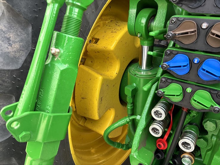 john-deere-8r-370-image-64
