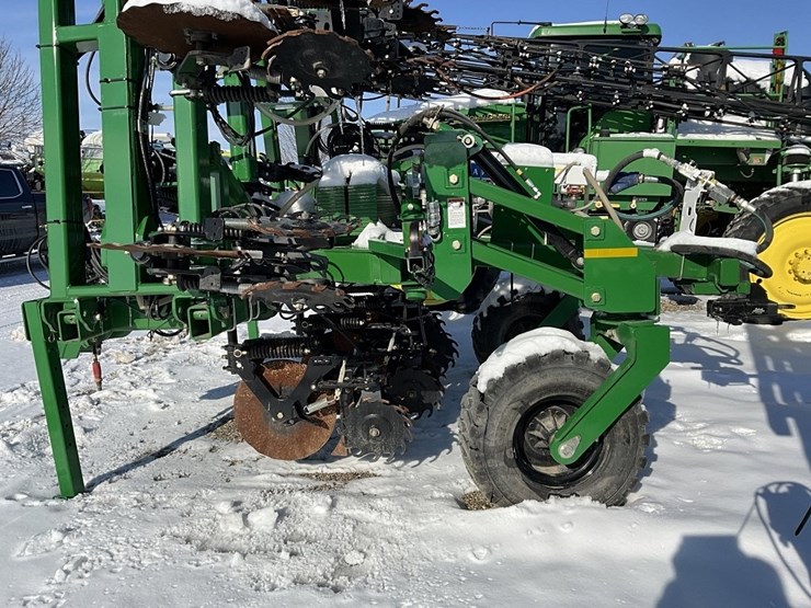 john-deere-3000-image-12