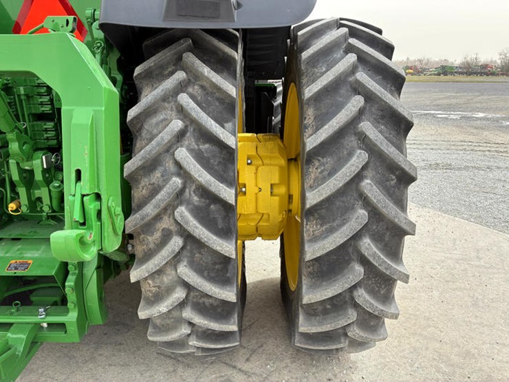 john-deere-8r-370-image-65