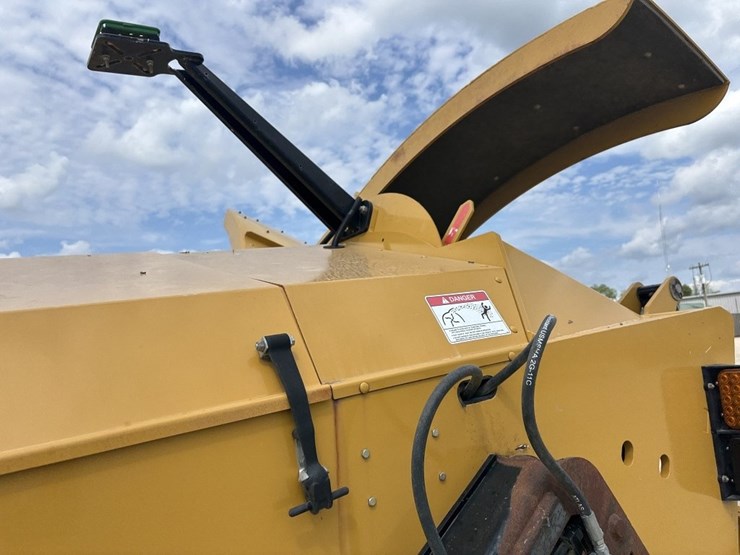 dynamic-wolverine-pull-type-ditcher-image-24