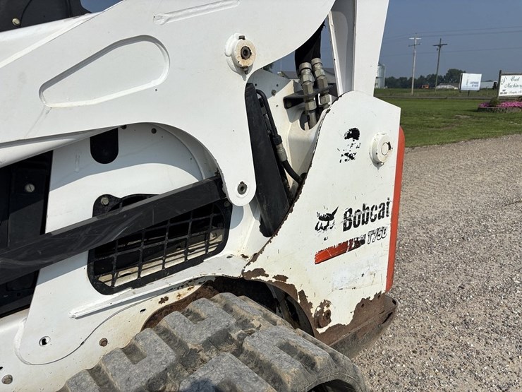 bobcat-t750-image-26