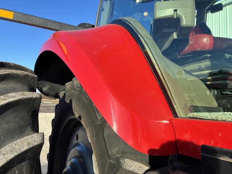 case-ih-magnum-305-image-20