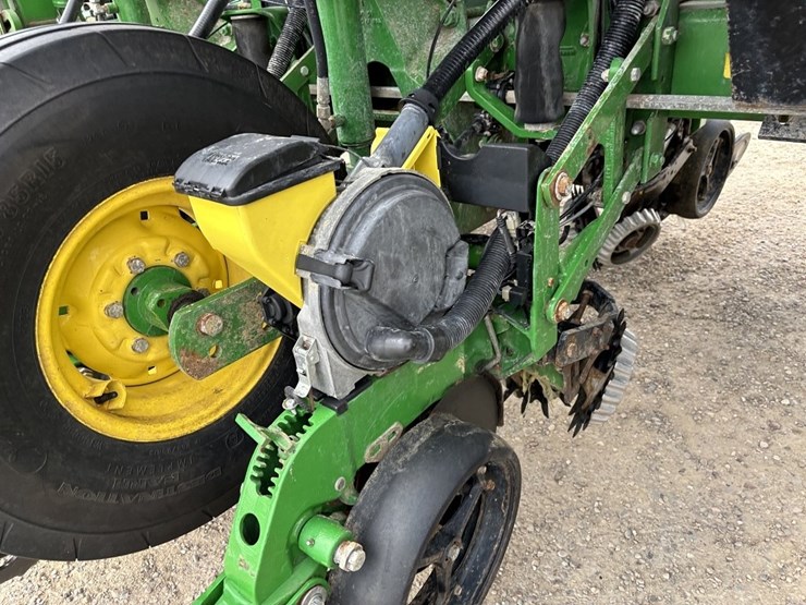 john-deere-1770nt-image-63