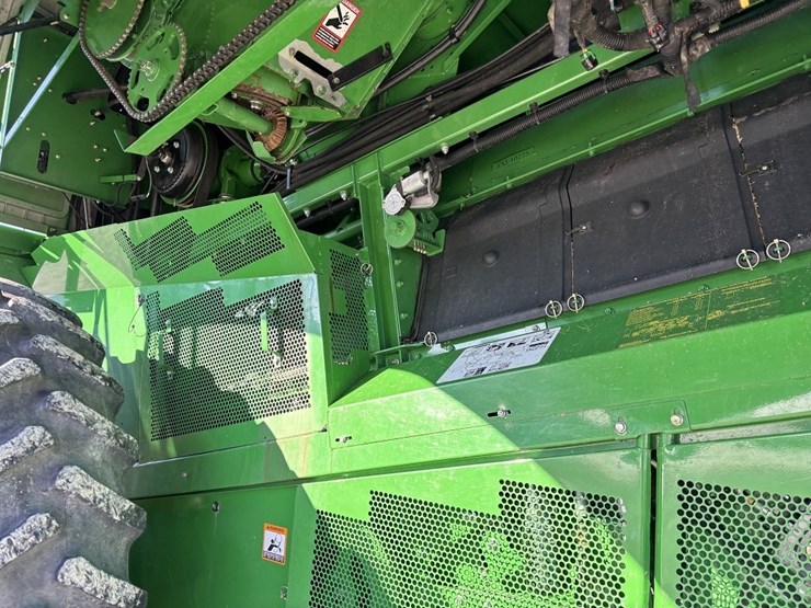 john-deere-s670-image-40