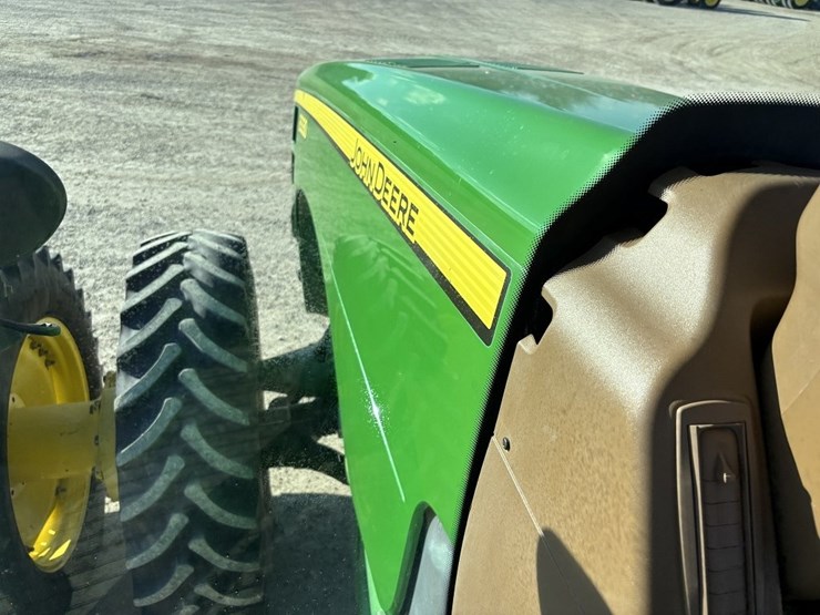 john-deere-8330-image-44